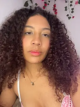 Daphnne Curly online show from July 9, 2:59 am