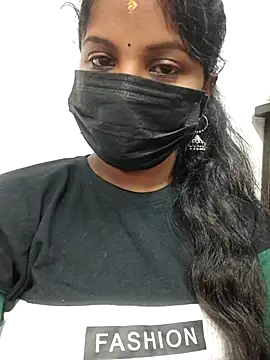 Snapshot of Tamil_Hot_Dharsha chatting on June 19, 5:28 pm Tamil Hot Dharsha online show from June 19, 5:28 pm