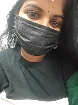 Snapshot of Tamil_Hot_Dharsha chatting on June 20, 7:33 am Tamil Hot Dharsha online show from June 20, 7:33 am