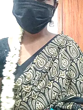 Snapshot of Tamil_Hot_Dharsha chatting on June 27, 3:06 pm Tamil Hot Dharsha online show from June 27, 3:06 pm