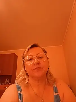 Snapshot of I_amVeronicle chatting on June 28, 3:40 pm I amVeronicle online show from June 28, 3:40 pm