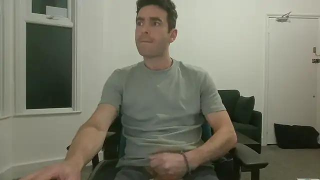 Snapshot of frenchbdmaninlondon chatting on April 29, 9:10 pm frenchbdmaninlondon online show from April 29, 9:10 pm