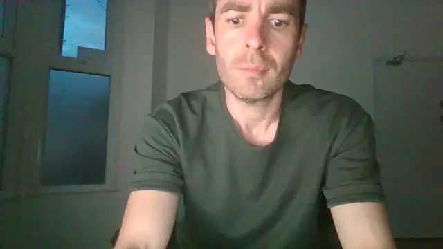 Snapshot of frenchbdmaninlondon chatting on May 2, 7:52 pm frenchbdmaninlondon online show from May 2, 7:52 pm