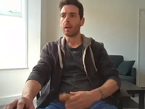 Snapshot of frenchbdmaninlondon chatting on May 13, 11:29 am frenchbdmaninlondon online show from May 13, 11:29 am