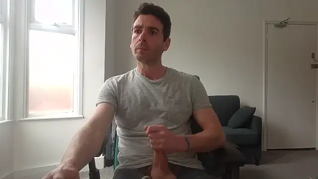 Snapshot of frenchbdmaninlondon chatting on May 20, 2:45 pm frenchbdmaninlondon online show from May 20, 2:45 pm