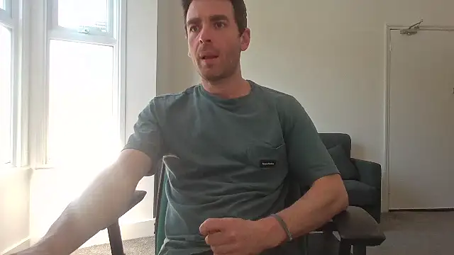 Snapshot of frenchbdmaninlondon chatting on May 22, 3:06 pm frenchbdmaninlondon online show from May 22, 3:06 pm