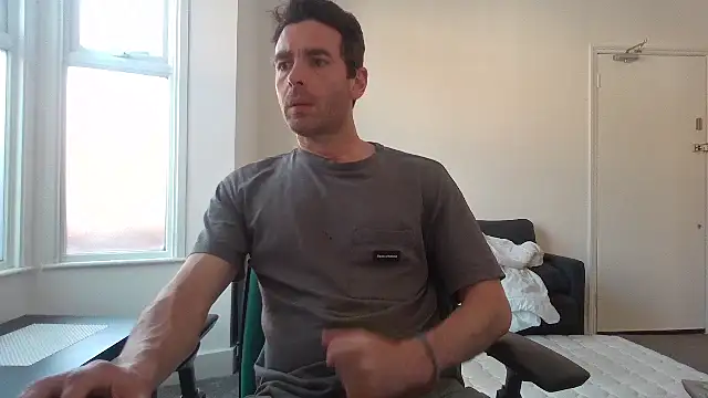 Snapshot of frenchbdmaninlondon chatting on May 26, 10:55 am frenchbdmaninlondon online show from May 26, 10:55 am