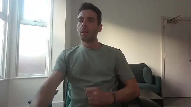 Snapshot of frenchbdmaninlondon chatting on June 9, 6:52 pm frenchbdmaninlondon online show from June 9, 6:52 pm
