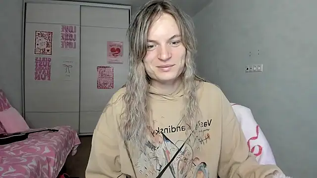 milliKira006 online show from May 8, 4:29 am