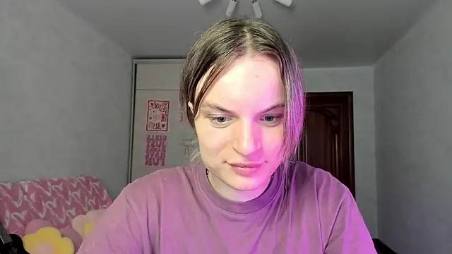 milliKira006 online show from May 23, 4:29 am