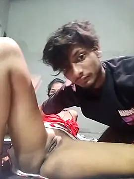 HOTS-COUPLES online show from April 25, 4:37 am