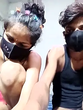 HOTS-COUPLES online show from April 28, 4:17 am