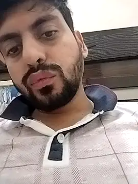 rahul02sharma05 online show from May 5, 2:41 am