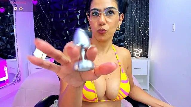MandyFisher online show from July 11, 7:49 pm