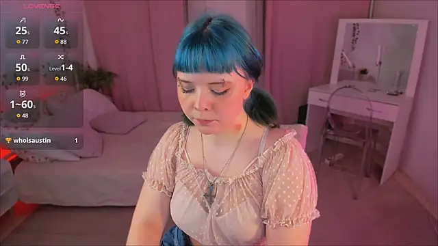 AliceMoongirl online show from April 28, 4:45 pm