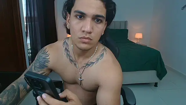 Mrbig maximo online show from June 4, 8:15 pm