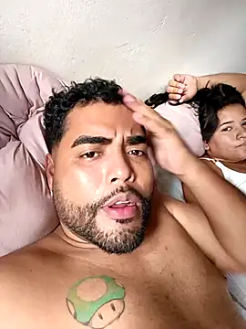 Dulce Y Truco online show from May 3, 9:54 pm