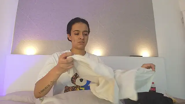 Jhon and Karol online show from July 8, 4:17 am