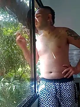 JHANXON online show from April 24, 3:25 pm