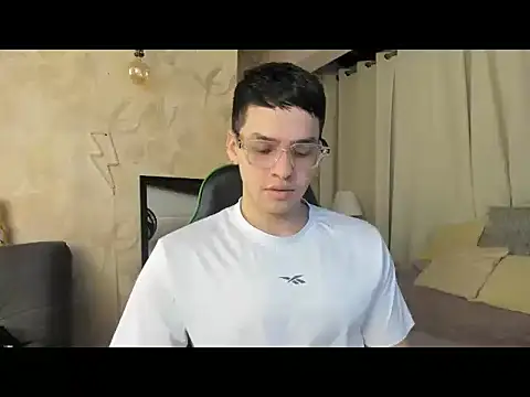 RONNY COLTON online show from April 28, 1:04 am