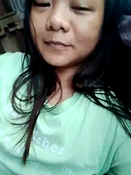 eljhenx online show from June 19, 2:05 am