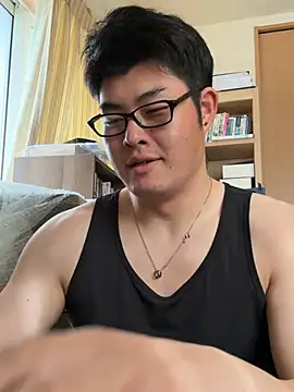 Snapshot of shun_201 chatting on April 22, 10:33 pm shun 201 online show from April 22, 10:33 pm