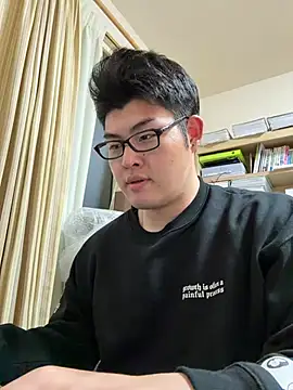 Snapshot of shun_201 chatting on April 25, 2:36 pm shun 201 online show from April 25, 2:36 pm