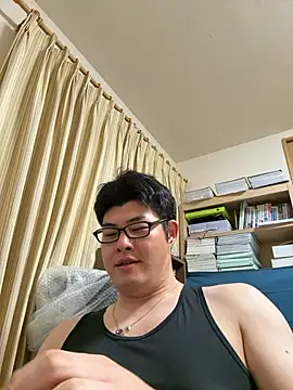 Snapshot of shun_201 chatting on May 7, 1:16 pm shun 201 online show from May 7, 1:16 pm