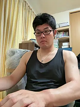 Snapshot of shun_201 chatting on May 24, 12:48 am shun 201 online show from May 24, 12:48 am