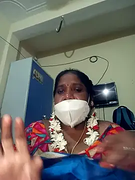 Snapshot of swetha10 chatting on July 16, 3:18 pm swetha10 online show from July 16, 3:18 pm