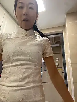 summer0430 online show from June 12, 12:09 am