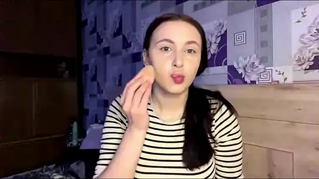 JanitaNetrosio online show from April 23, 9:19 am