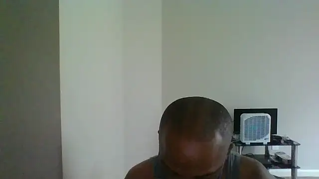 Snapshot of amazingguy chatting on May 24, 8:47 pm amazingguy online show from May 24, 8:47 pm