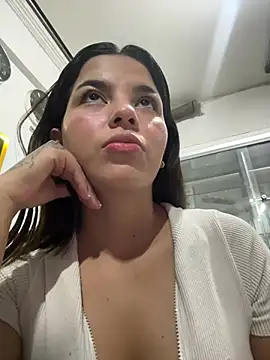 Snapshot of Mia_Tylor01 chatting on June 25, 2:33 am Mia Tylor01 online show from June 25, 2:33 am