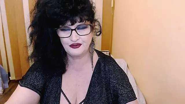 QuuenOfSin online show from December 7, 6:37 pm