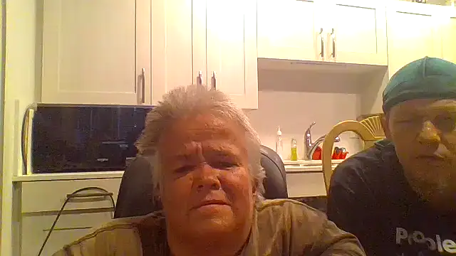 Snapshot of smokinhotshorty chatting on July 20, 4:09 pm smokinhotshorty online show from July 20, 4:09 pm