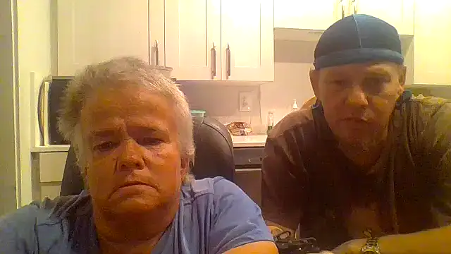 Snapshot of smokinhotshorty chatting on July 21, 7:38 pm smokinhotshorty online show from July 21, 7:38 pm