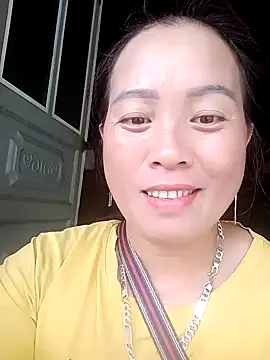 phuongtrinh1 online show from May 25, 12:27 am