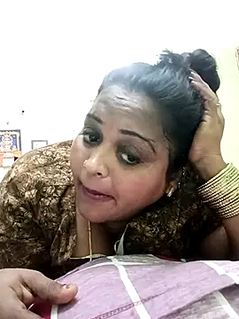 Jassminsree online show from April 26, 8:01 am