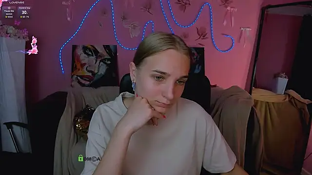 ollivia dream online show from June 2, 6:04 am