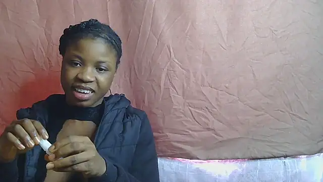 Snapshot of julianaa19 chatting on May 17, 2:24 pm julianaa19 online show from May 17, 2:24 pm