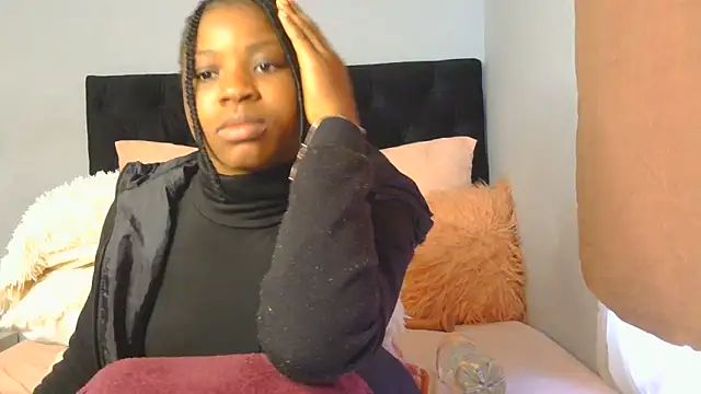 Snapshot of julianaa19 chatting on May 26, 6:31 am julianaa19 online show from May 26, 6:31 am