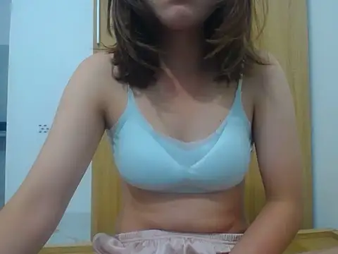 Snapshot of Mimi_200 chatting on June 7, 6:44 pm Mimi 200 online show from June 7, 6:44 pm