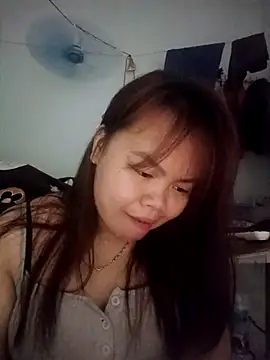 Truxcy1 online show from April 24, 8:22 pm