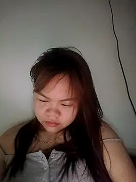 Truxcy1 online show from April 25, 10:18 am