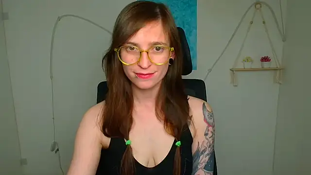 Snapshot of Luna_Tantra chatting on June 16, 12:19 pm Luna Tantra online show from June 16, 12:19 pm