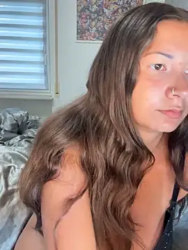 AmeliaStarOfficial online show from July 1, 5:02 pm