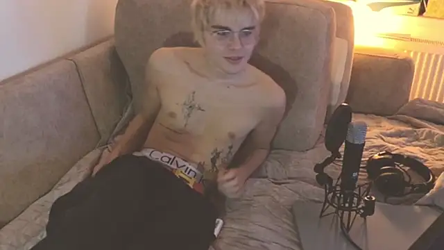 inmka  online show from April 25, 8:06 pm