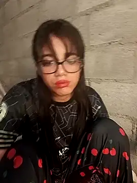 Dayii sweet online show from May 30, 6:05 pm