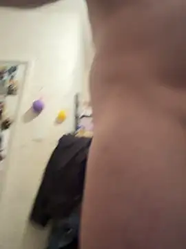 SexyHardCock300 online show from April 22, 9:49 pm